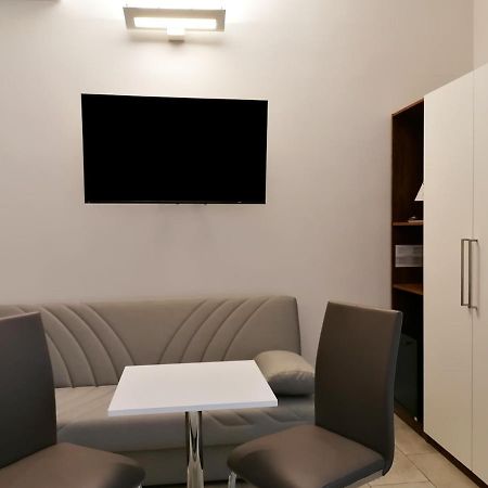 Residenza Tupini, S.Pietro Suites โรม ภายนอก รูปภาพ