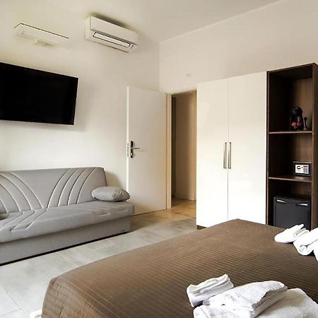 Residenza Tupini, S.Pietro Suites โรม ภายนอก รูปภาพ