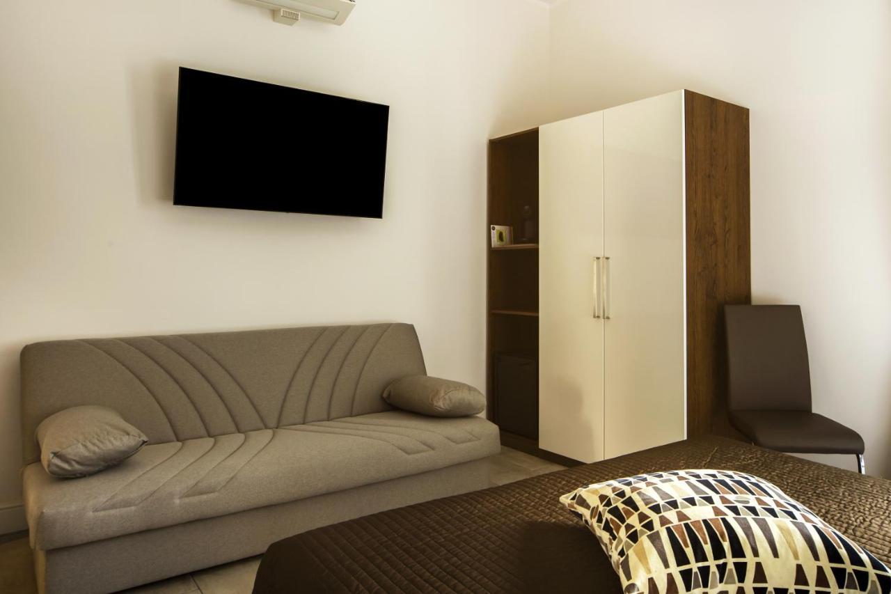 Residenza Tupini, S.Pietro Suites โรม ภายนอก รูปภาพ